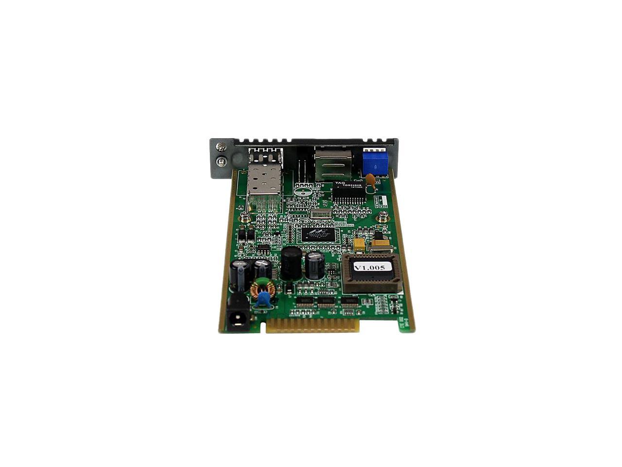 StarTech ET91000SFP2C Gigabit Ethernet Fiber Media Converter Card Module with Open SFP Slot1.25 Gbps 1 - SFP Slot Female 1 - RJ-45 Female - Retail 3