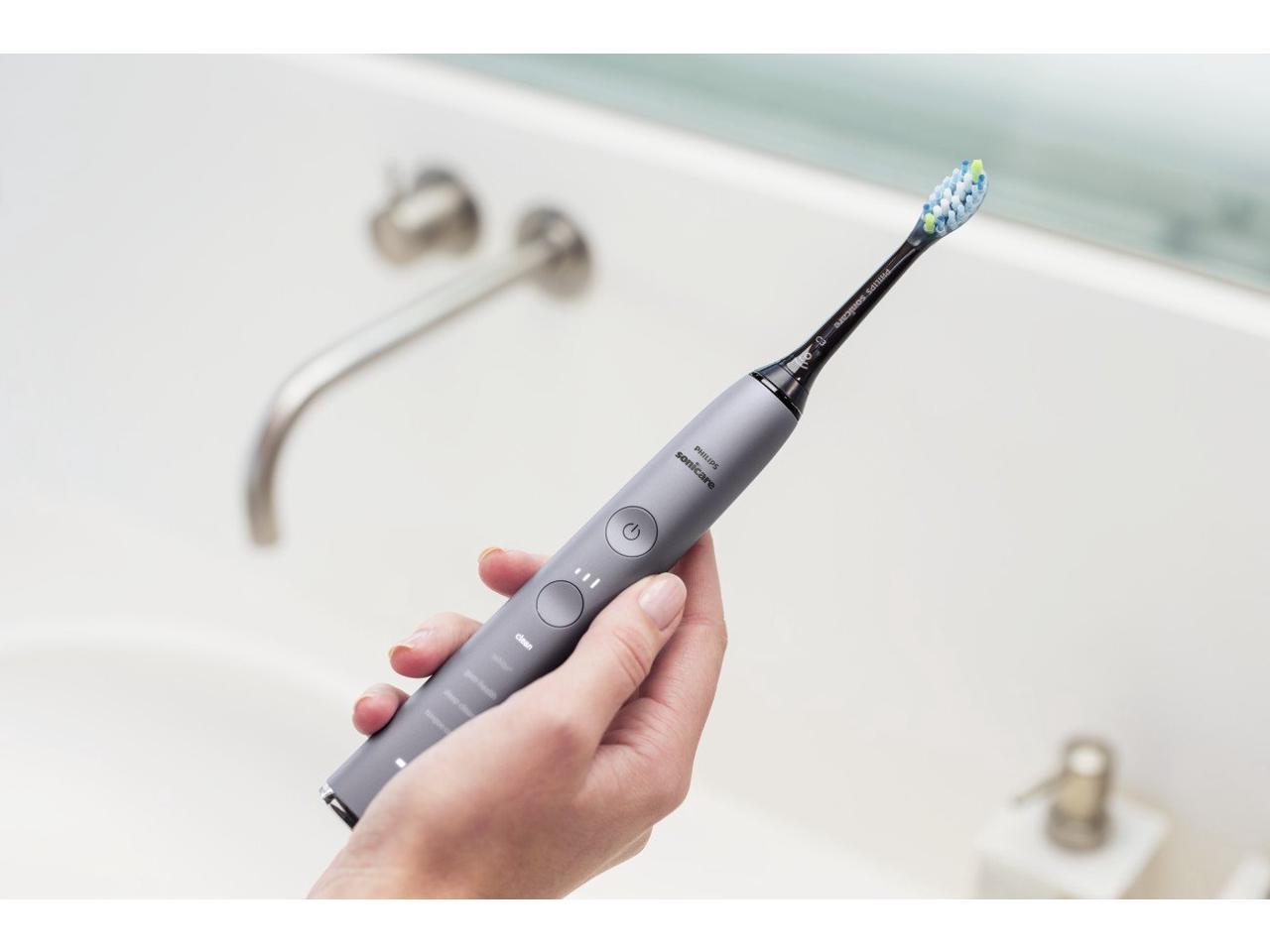 Philips Sonicare - Sonic electric toothbrush with app - DiamondClean Smart 9500 (HX9924/41), Silver 3