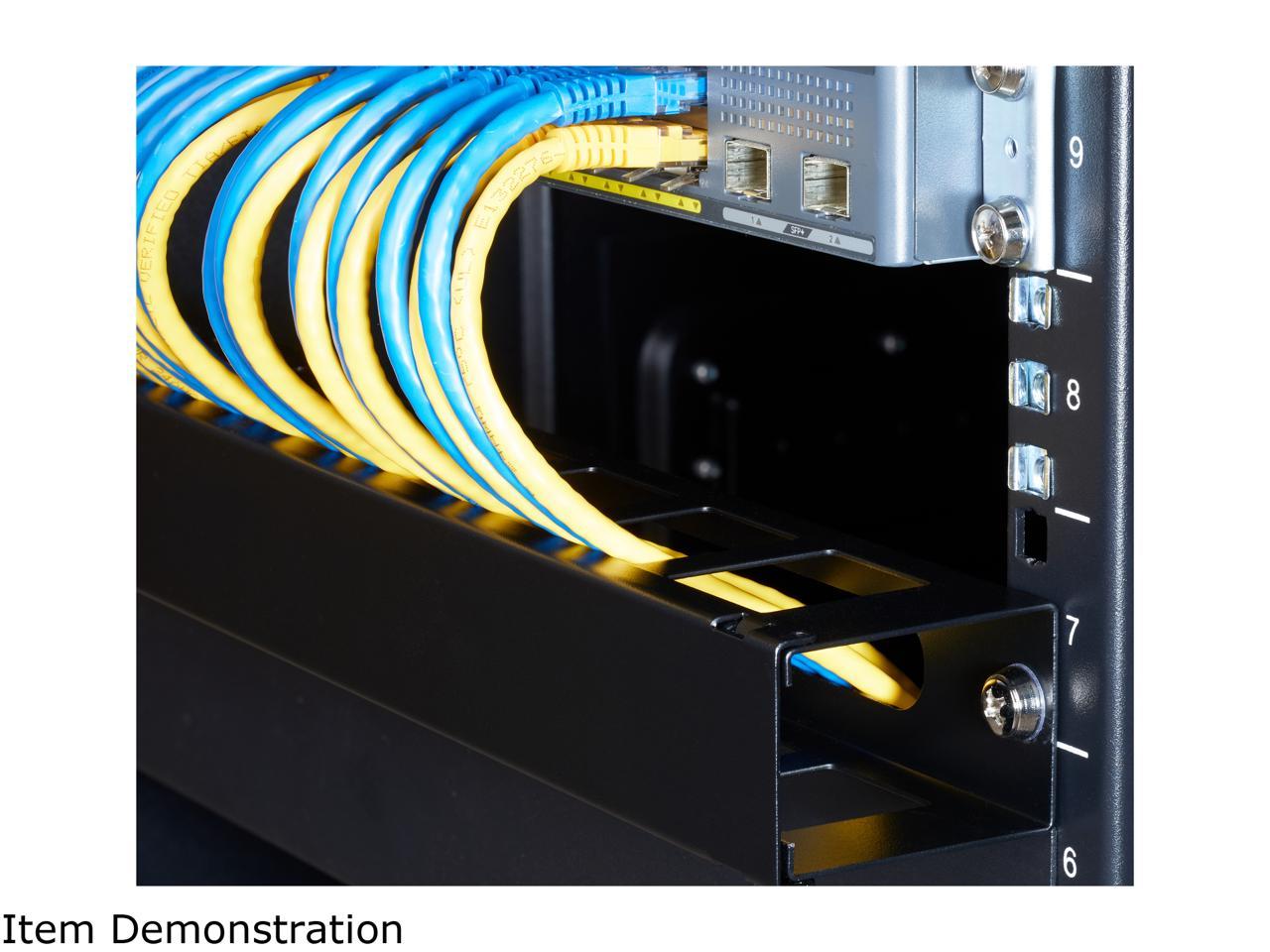 StarTech.com 1U Horizontal Finger Duct Rack Cable Management Panel with Cover 3