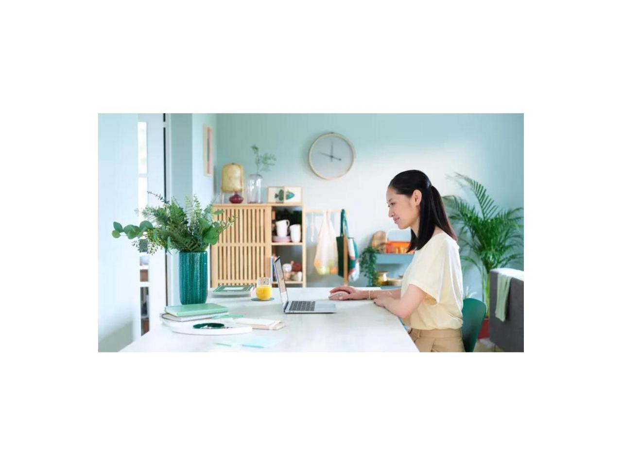 Logitech Signature M650 Mouse - Optical - Wireless - Bluetooth/Radio Frequency - Rose - USB - 2000 dpi - Scroll Wheel - 5 Button(s) - 5 Programmable Button(s) - Medium Hand/Palm Size - Image 2