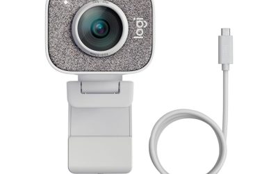 Logitech for Creators StreamCam Webcam for Streaming and Content Creation, Full HD 1080p 60 fps, Premium Glass Lens, Smart Auto-Focus, for PC/Mac – White