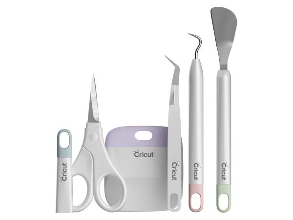 Cricut Essential Tool Set - 7 Peice Set  2008760