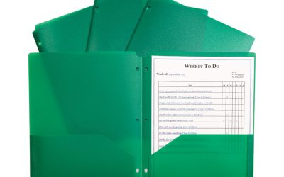 Two-Pocket Heavyweight Poly Portfolio Folder, 3-Hole Punch, 11 x 8.5, Green, 25/Box