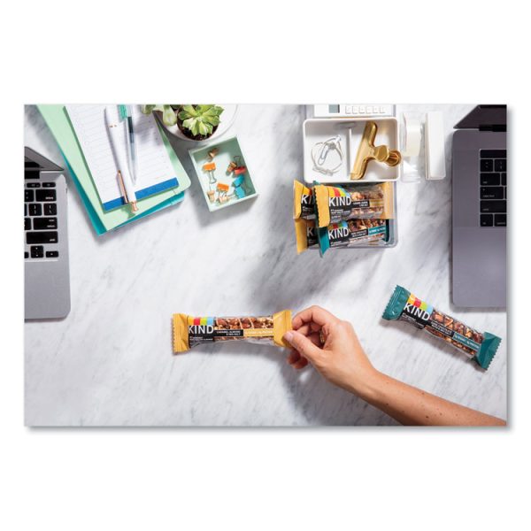 Nuts And Spices Bar, Madagascar Vanilla Almond, 1.4 Oz, 12/box - Image 3