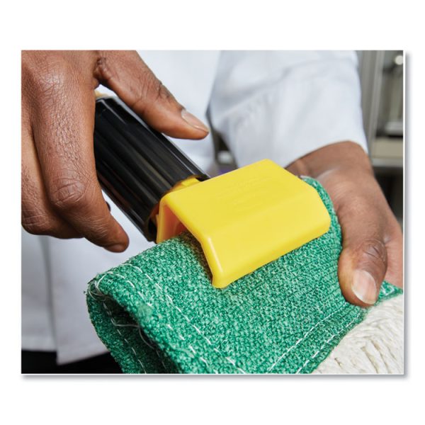 Fiberglass Gripper Mop Handle, 1" dia x 60", Gray/Yellow - Image 3