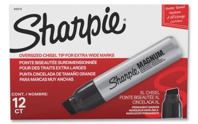 Magnum Permanent Marker, Broad Chisel Tip, Black, Dozen