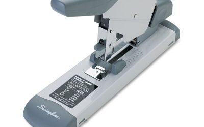 Deluxe Heavy-Duty Stapler, 160-Sheet Capacity, Platinum